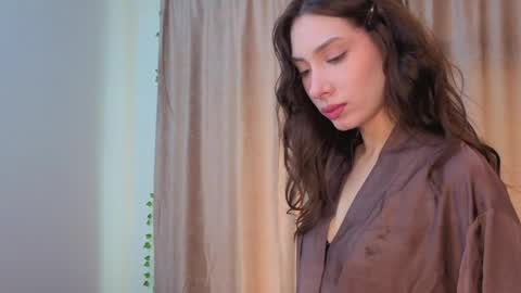 daniella online show from April 28, 9:13 am