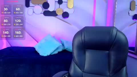 Pamela online show from June 27, 7:20 pm