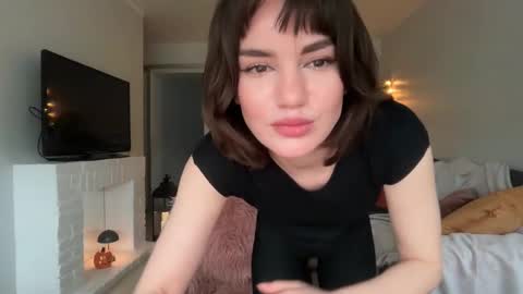 Kristina Kriss online show from October 4, 1:31 pm