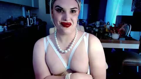 Sarina Williams online show from May 5, 9:04 am