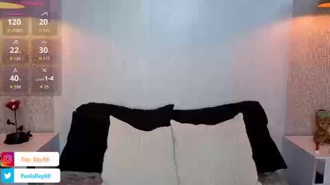 paolarey_ online show from March 13, 11:30 pm