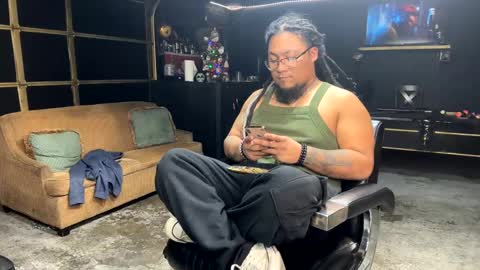 papi_krizz online show from December 11, 3:56 am