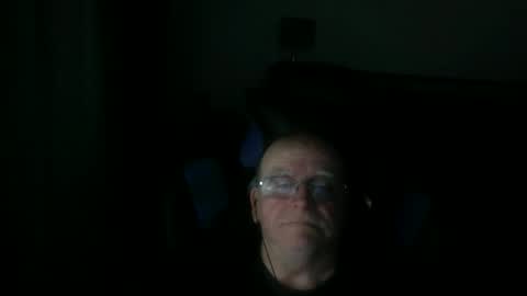 papilly online show from April 9, 8:31 am