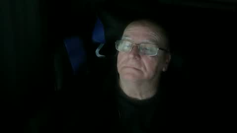 papilly online show from April 6, 9:21 am