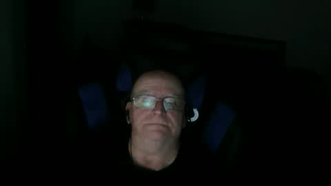 papilly online show from March 24, 9:15 am