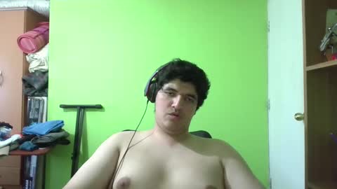 Snapshot of papitowilly999 chatting on March 4, 7:01 pm Papito online show from March 4, 7:01 pm