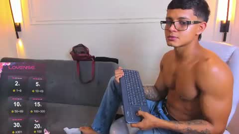 Ryan And Casper online show from June 26, 2:33 pm