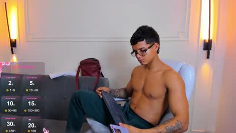 Ryan And Casper online show from June 24, 1:29 pm
