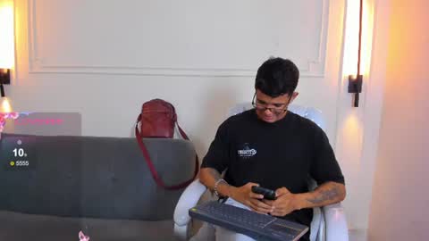 Ryan And Casper online show from June 19, 2:01 pm