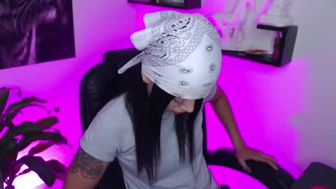 Paris D angelo online show from March 2, 10:27 pm