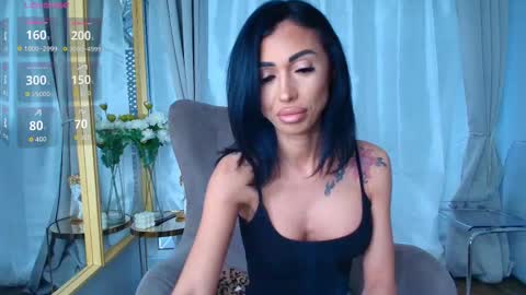 Paris online show from March 12, 5:55 am