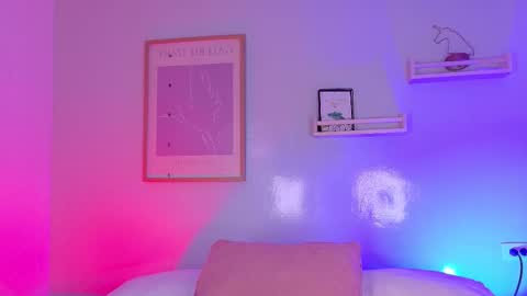 PARIS online show from March 14, 8:02 pm