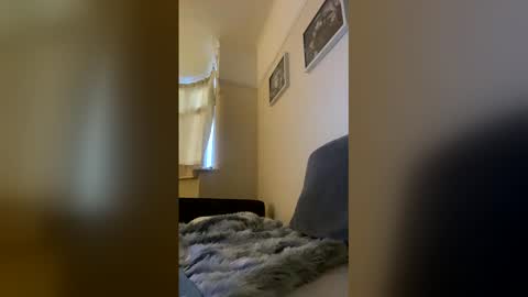 parkertom525 online show from April 26, 6:49 pm