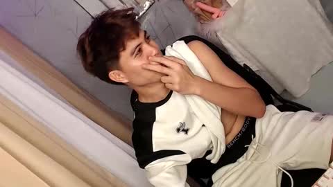 HENRY online show from January 18, 2:15 pm