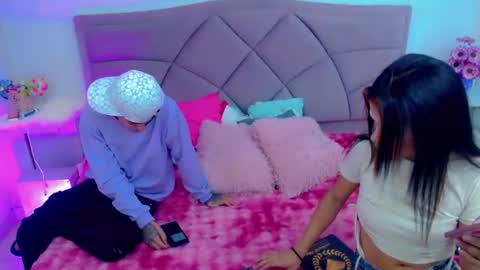 party_fre_girl online show from August 6, 3:15 am