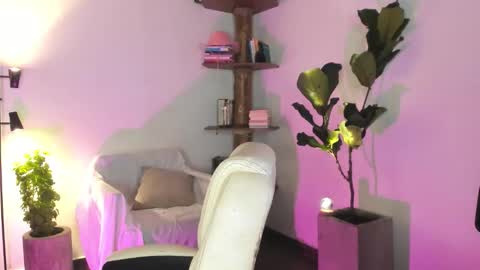    online show from January 14, 1:46 am