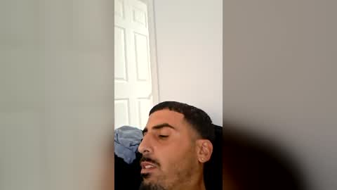 patheticloserbeta2 online show from June 14, 4:36 am