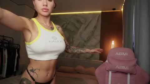 patricia_bloom online show from July 7, 7:23 am