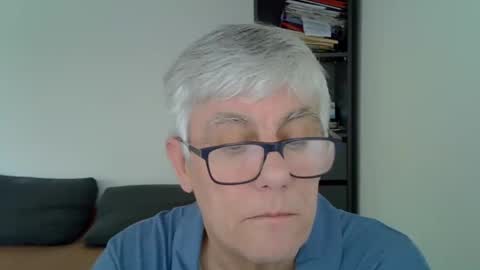 Snapshot of patrick5275 chatting on February 16, 9:48 am patrick5275 online show from February 16, 9:48 am