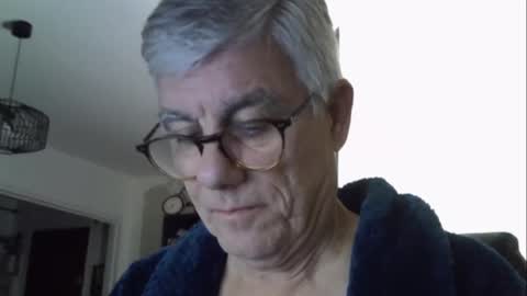 Snapshot of patrick5275 chatting on October 24, 4:35 am patrick5275 online show from October 24, 4:35 am