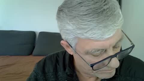 Snapshot of patrick5275 chatting on February 4, 1:27 pm patrick5275 online show from February 4, 1:27 pm