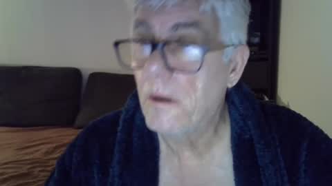 Snapshot of patrick5275 chatting on February 4, 6:36 am patrick5275 online show from February 4, 6:36 am