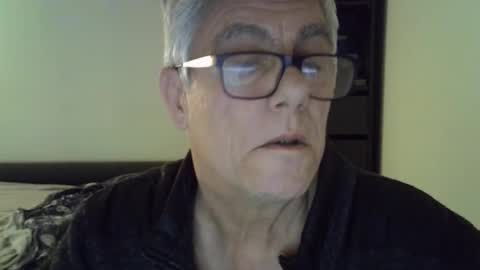 Snapshot of patrick5275 chatting on January 26, 8:56 pm patrick5275 online show from January 26, 8:56 pm