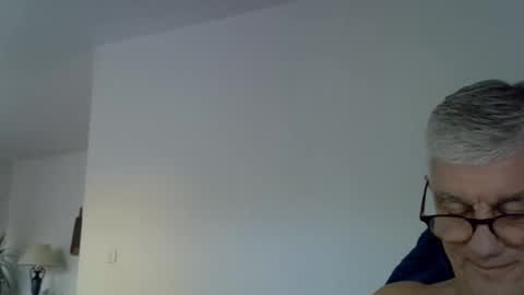 Snapshot of patrick5275 chatting on September 18, 5:55 am patrick5275 online show from September 18, 5:55 am