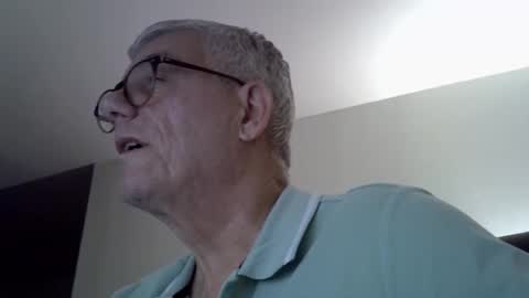 Snapshot of patrick5275 chatting on September 24, 8:37 pm patrick5275 online show from September 24, 8:37 pm