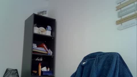 Snapshot of patrick5275 chatting on October 14, 8:28 am patrick5275 online show from October 14, 8:28 am