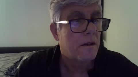 Snapshot of patrick5275 chatting on February 17, 9:21 pm patrick5275 online show from February 17, 9:21 pm