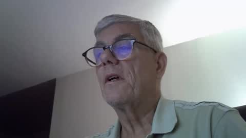 Snapshot of patrick5275 chatting on September 25, 9:00 pm patrick5275 online show from September 25, 9:00 pm