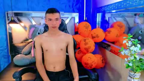 Snapshot of patrick_naughty1 chatting on October 28, 11:33 am Feliphe online show from October 28, 11:33 am