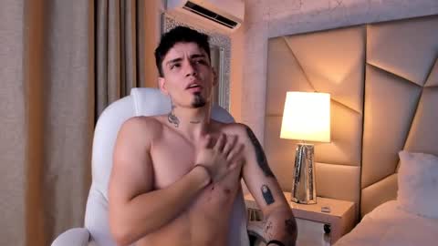 patrick_rouse online show from December 16, 6:27 pm