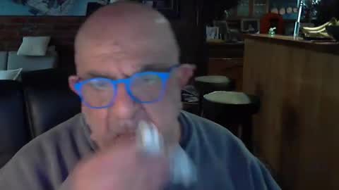 patvac online show from September 15, 11:17 pm