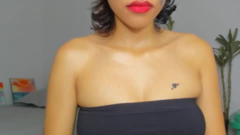 Snapshot of pau_heart chatting on January 19, 10:28 pm Paulina        online show from January 19, 10:28 pm
