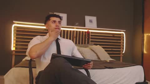 Paul online show from February 17, 2:06 pm