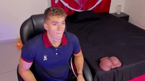 Paull George online show from October 28, 3:35 pm