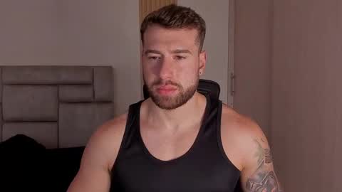 PAUL ROGER online show from December 2, 4:15 pm