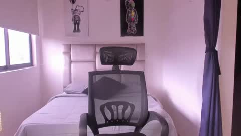 PAUL ROGER online show from February 20, 5:20 pm