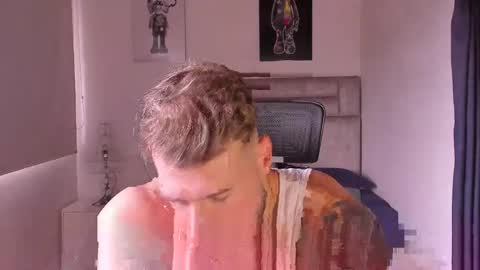 PAUL ROGER online show from November 23, 5:11 pm