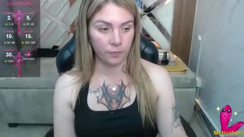 Paula online show from June 20, 1:28 pm