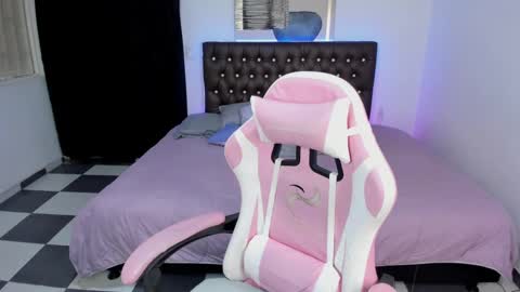 Snapshot of paula_kawaiifu chatting on February 20, 2:02 pm CALL ME PAULA online show from February 20, 2:02 pm