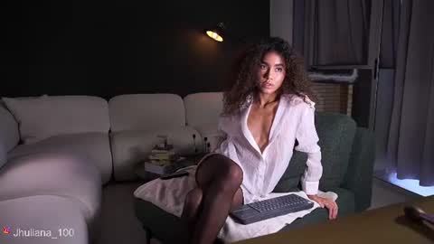 Paula online show from June 22, 9:00 pm