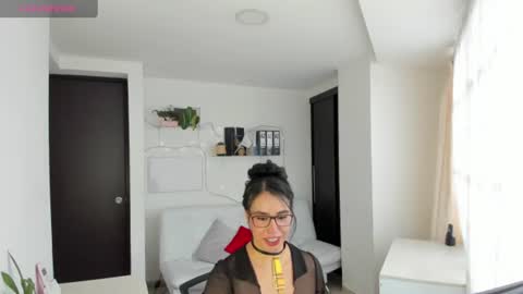 paulina online show from June 13, 7:02 pm
