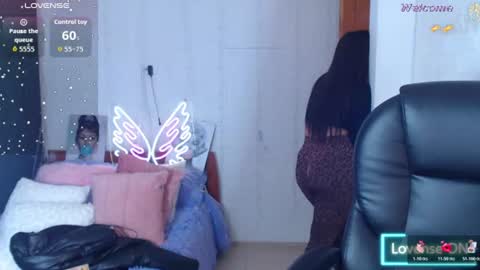 paulina online show from June 23, 4:02 pm