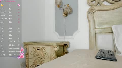 paulina lux online show from April 29, 8:57 pm