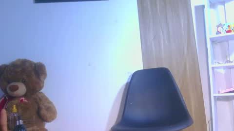 paulina online show from May 4, 6:25 pm