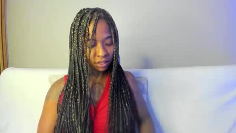 Snapshot of pauline_fox chatting on September 13, 2:25 am Pauline online show from September 13, 2:25 am