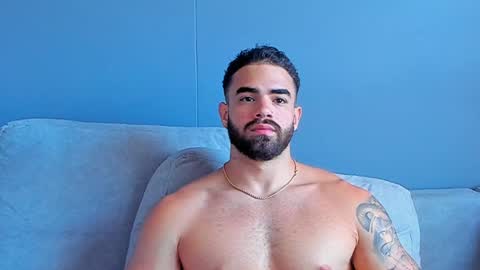 Snapshot of paulphoenix_ chatting on January 10, 10:25 pm Paul Phoenix online show from January 10, 10:25 pm